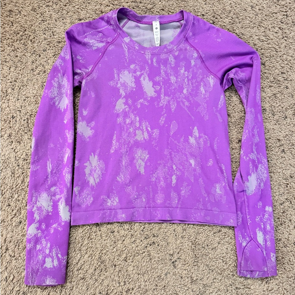 Lululemon long-sleeve race-length swiftly! Excellent condition, like new! Size 4